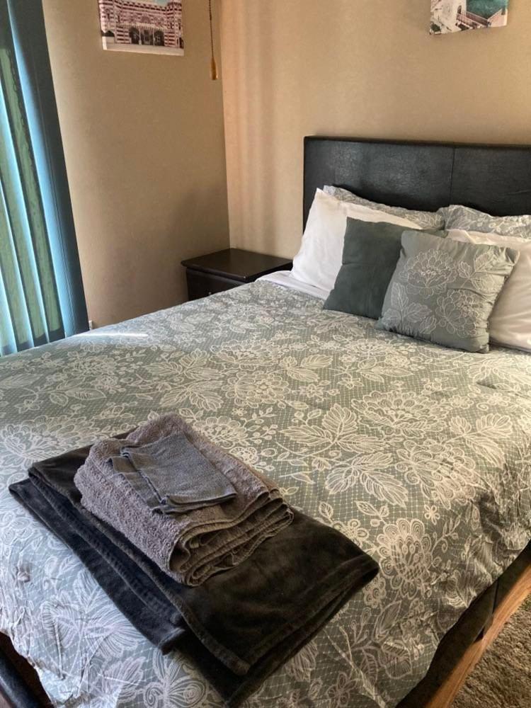 Irises House - Private Room In Home 基西米 外观 照片